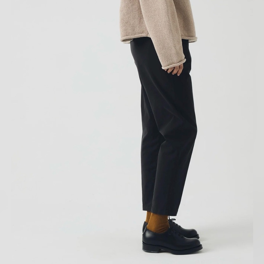 Women's Straight Leg Pants in Black